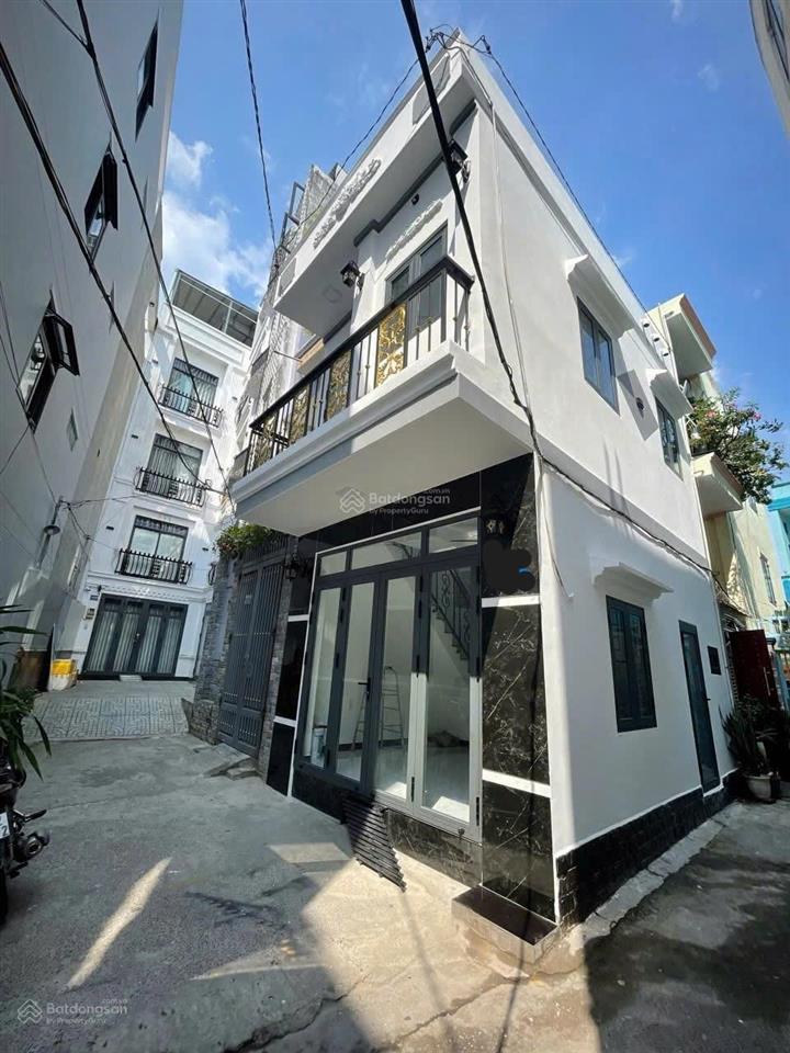 Chính chủ cần bán gấp căn nhà ở đoàn nguyễn tuấn, xã hưng long, bình chánh, dt 8x10m