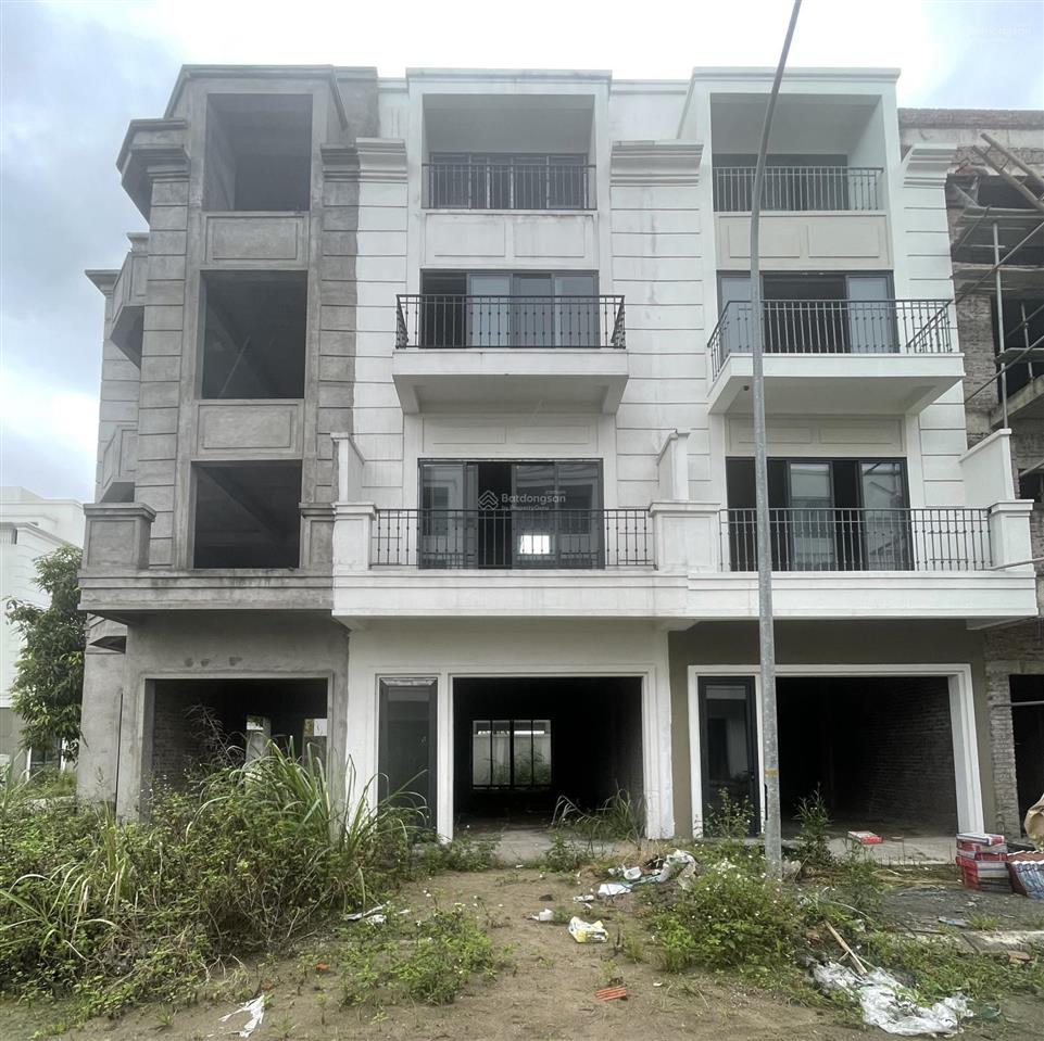 Còn duy nhất căn hiếm giá rẻ 17x.tr/m2 đất, ô liền kề cạnh góc, cách mặt trục đường chính chỉ 30m.