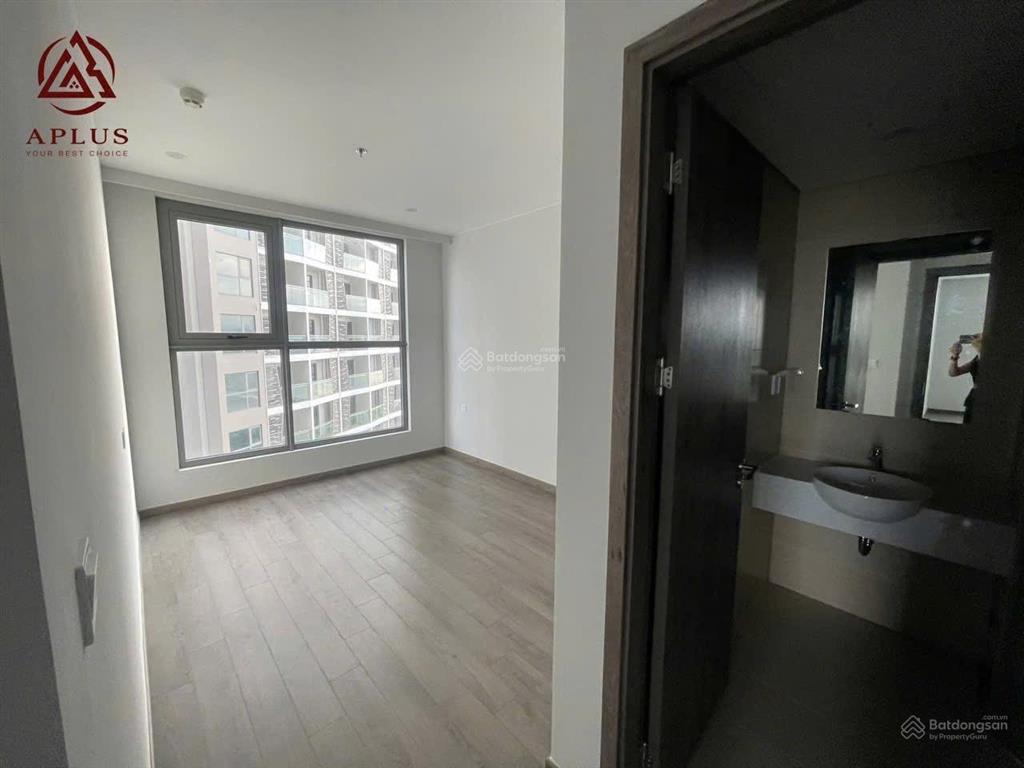 Duy nhất còn căn góc 2n2vs 2 ban công giá 2,2x tỷ, view biển + phố, hướng đông nam siêu thoáng mát