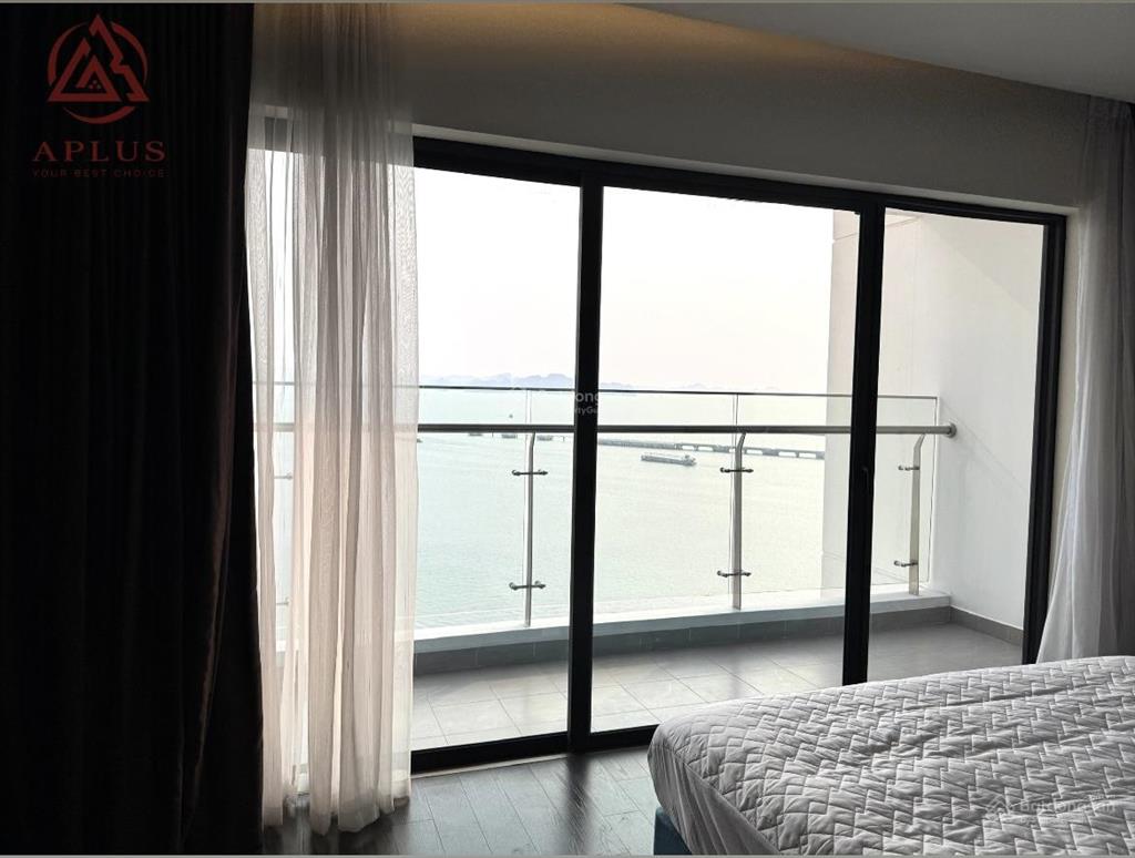 Căn sót lại 2,3 tỷ studio trực biển, view bắn pháo hoa triệu đô cả tuần, 0866 679 ***