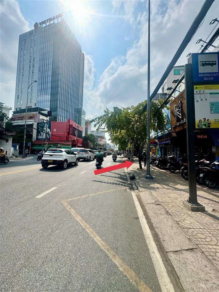 Bán nhà mt dương thị giang lối vào depot metro tham lương q.12  dt 19x36m 3 tầng 101 tỷ về 85 tỷ