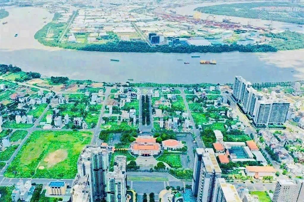 Khuôn đất góc 3 mặt tiền lý chiêu hoàng, quận 6  24x50m, nhà cấp 4, giá 135 tỷ về 115 tỷ