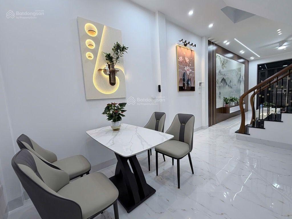 Nhà xây mới 5t đẹp ngõ thông thoáng sáng