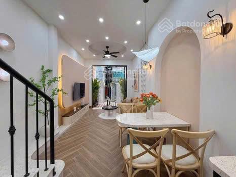 Chạm vào sự tinh tế  nhà xinh nghệ thuật  giá 4,x tỷ