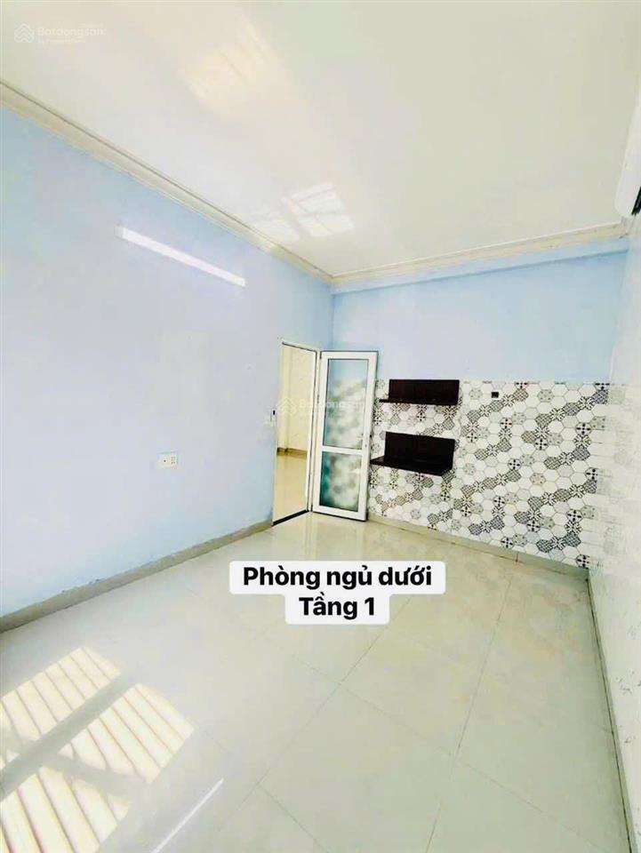 Nhà 2 tầng lô góc kiệt lê duẩn  dt 55m  ngang 6,6m  chỉ nhỉnh 4 tỷ