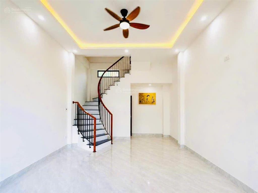 Nhà 3 tầng mặt tiền điện biên phủ ngang 4.5m giá chỉ nhỉnh 8 tỷ