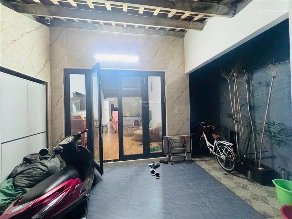 Nhà cấp 4 kiệt ô tô cù chính lan 110m2 ngang 5m chỉ 4. x tỷ