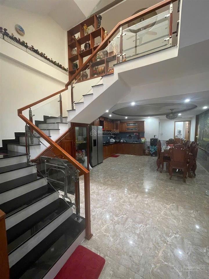 Nhà 3 tầng kiệt ngô chân lưu ô tô vào nhà chỉ nhỉnh 6 tỷ