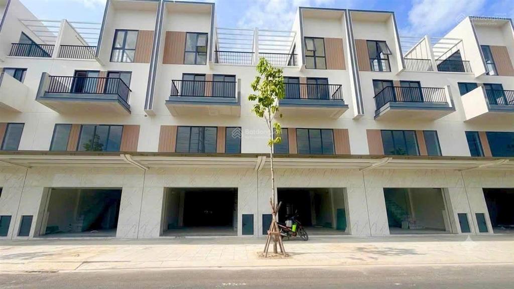 Bán shophouse tại k home new city, 8,2 tỷ, 247m2, 7pn, 5wc  giá rẻ ngang 1 căn hộ thương mại