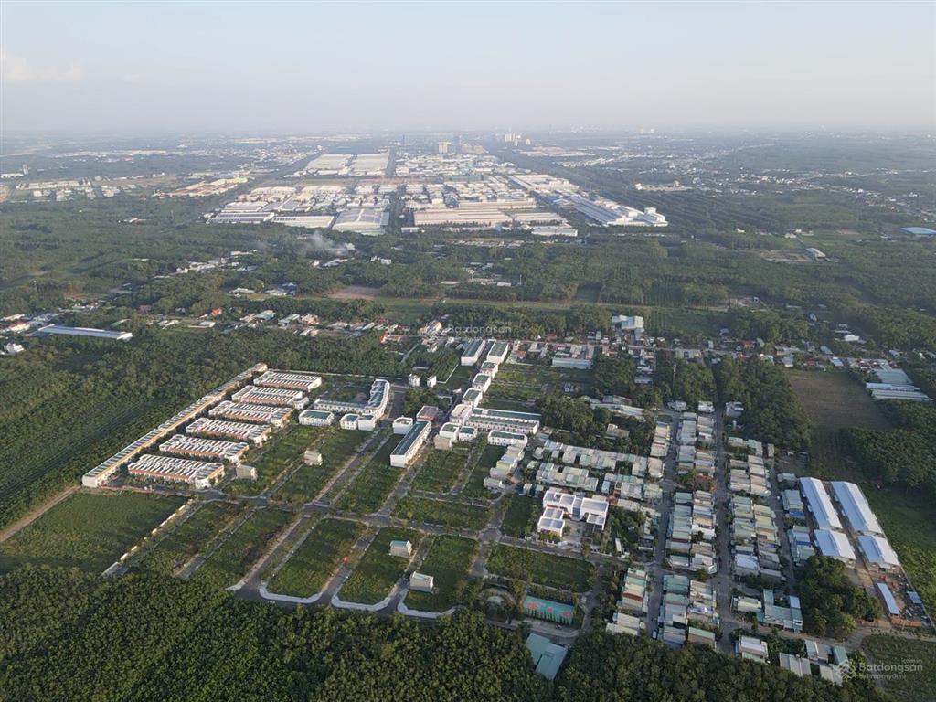 Căn góc sd 134,6m2, ngay ngã tư trung tâm đường 20.5m gần vành đai 4 giá chỉ 2 tỷ 987 triệu