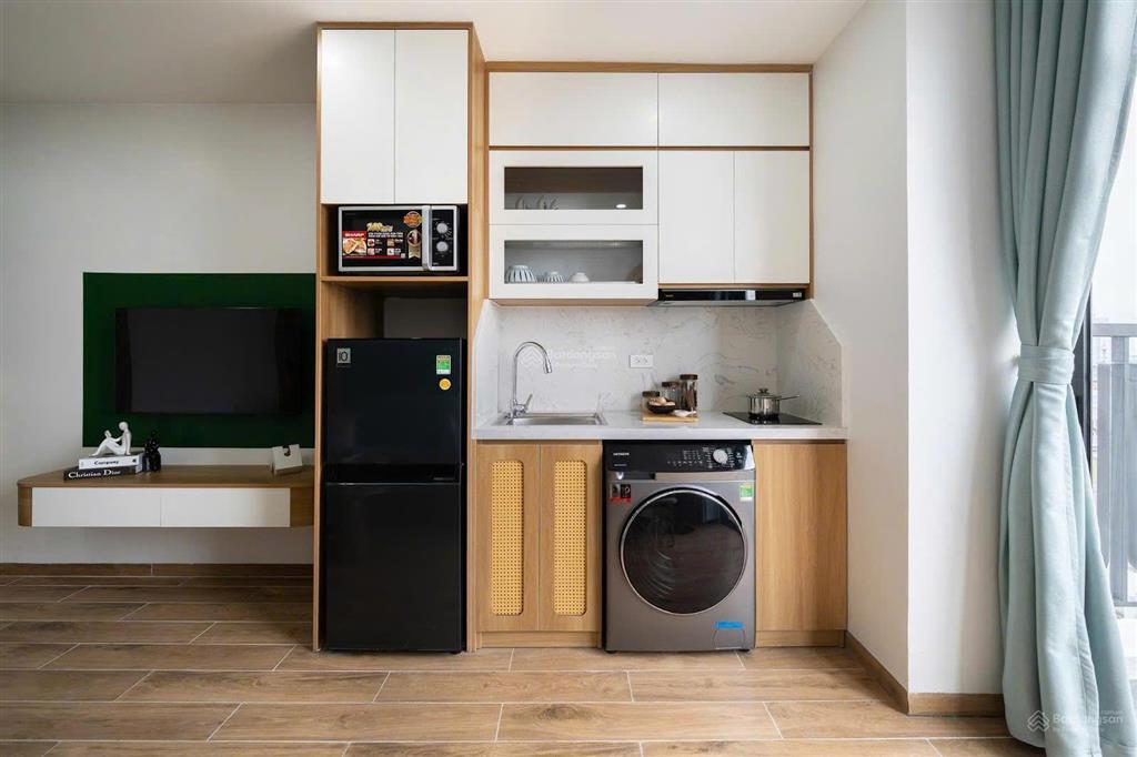 Sốc 1n1k đối diện tây hồ 7 triệu  60m2 full đồ cơ bản oto đỗ cửa có ban công