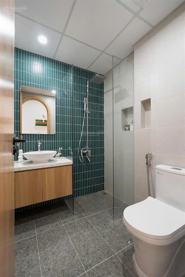 Sốc 1n1k đối diện tây hồ 7 triệu  60m2 full đồ cơ bản oto đỗ cửa có ban công