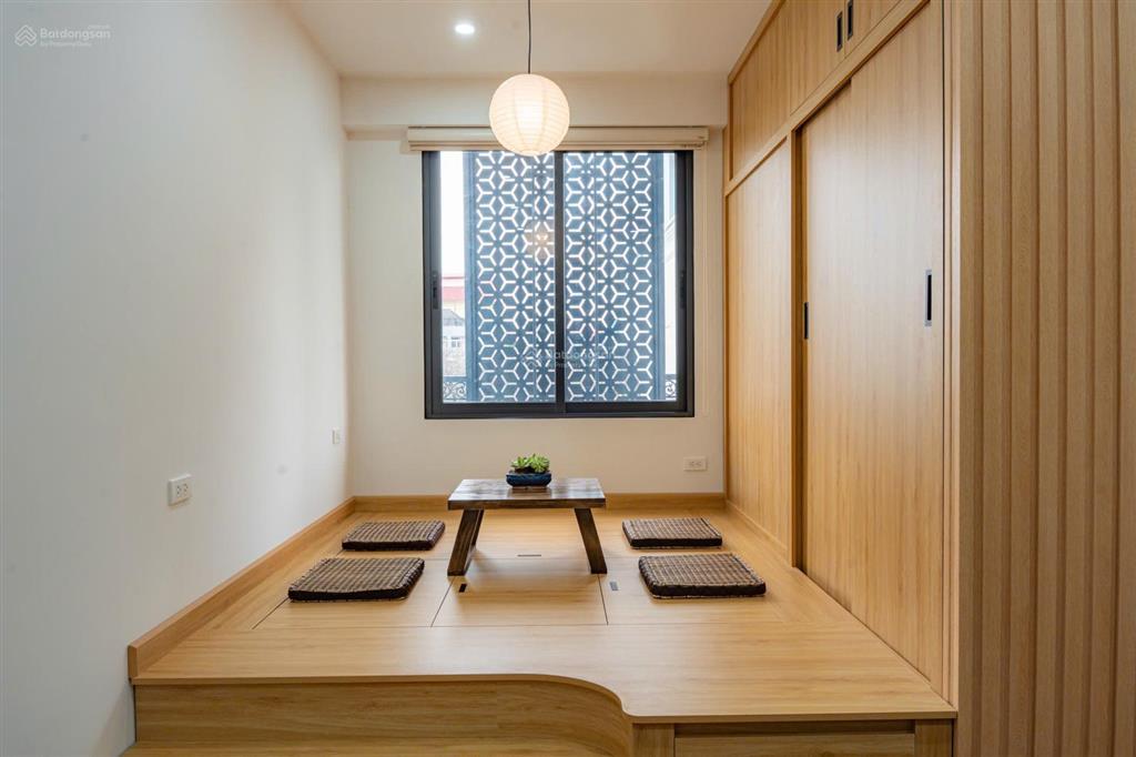 1 ngủ 1 khách 50m2  7 triệu full nột thất xịn ban công máy giặt riêng mặt đường lớn oto đỗ cửa
