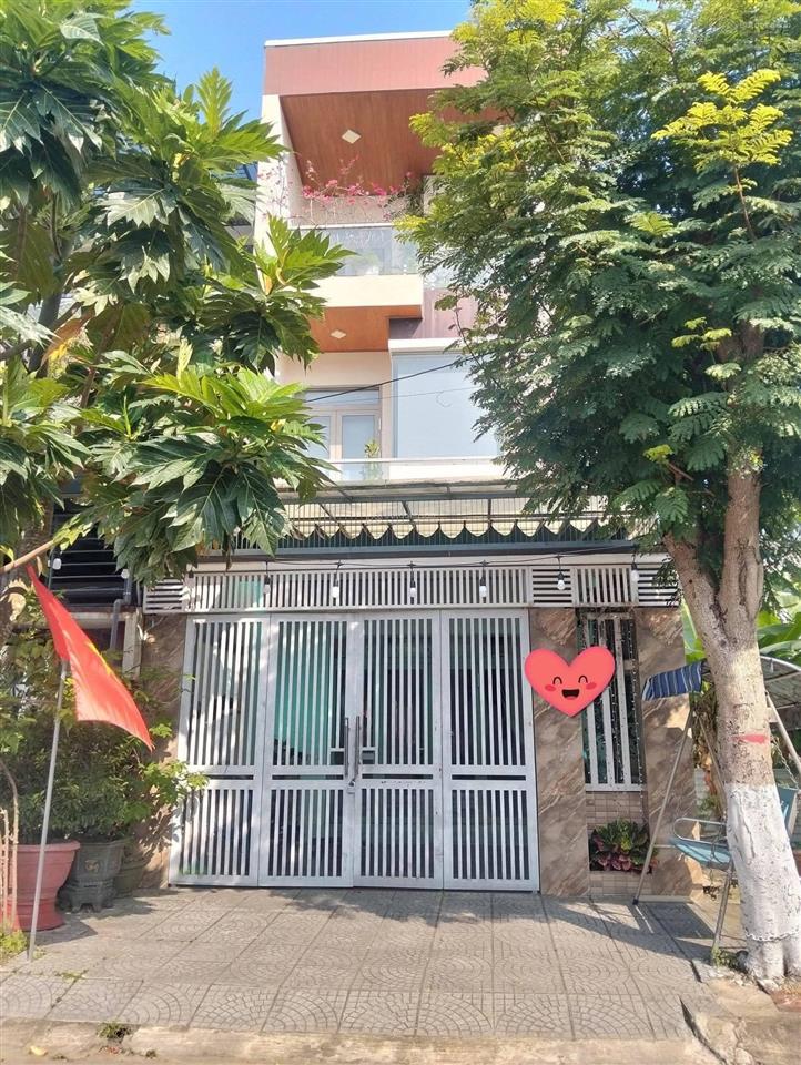 Cần bán nhà 3 tầng đường lê cao lãng, gần trường học, bệnh viện, gần chợ, sát thăng long