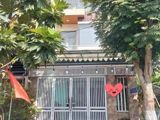 Cần bán nhà 3 tầng đường lê cao lãng, gần trường học, bệnh viện, gần chợ, sát thăng long