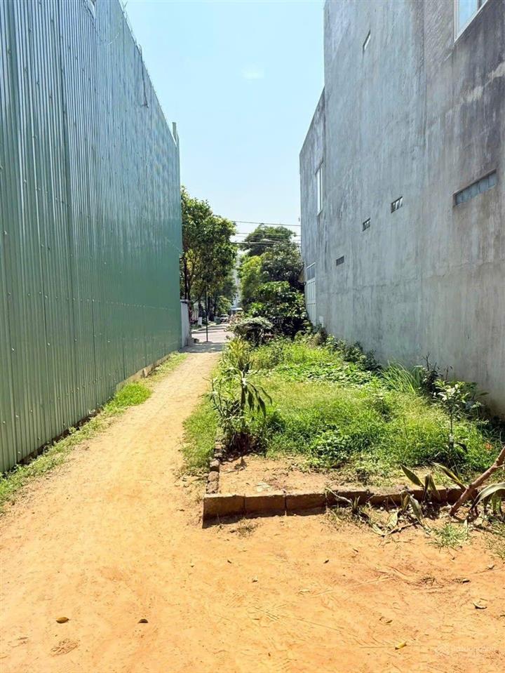 Bán lô mt trần tấn, liên chiểu gần biển nguyễn tất thành
 đường quy hoạch 7,5m + lề 4,5m