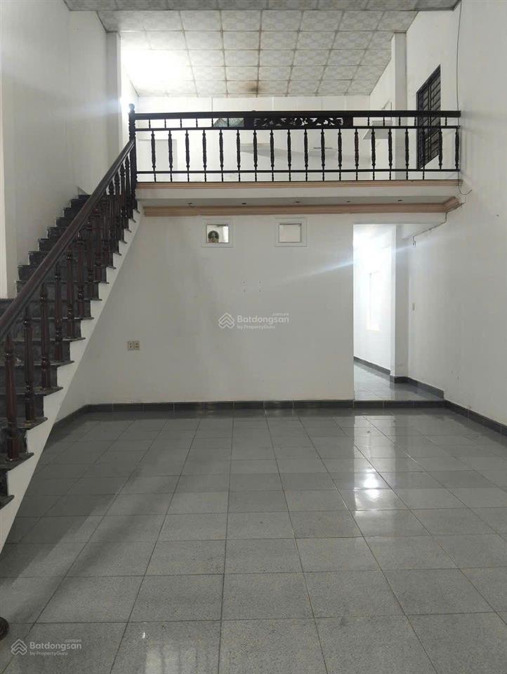 Cần bán nhà đường 5.5m hoàng đạo thúy (phường cẩm lệ, đà nẵng)  nhà cấp 4 gác đúc còn sử dụng