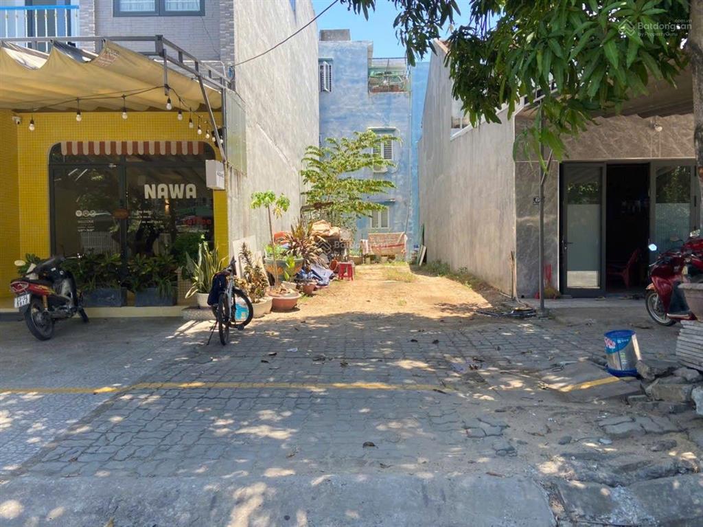 Bán đất mt đường nguyễn phước tần