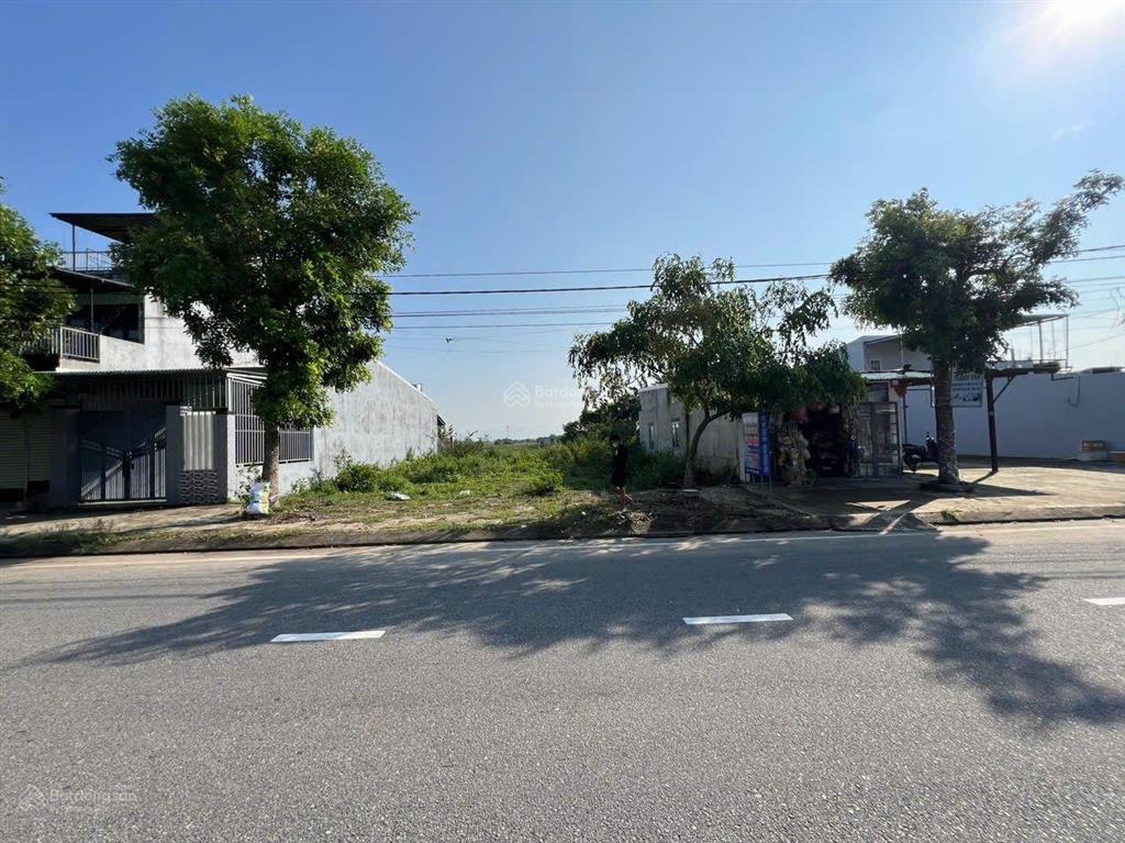 Bán cặp đất mt đường 33 mét khu dân cư trảng nhật đường trần phú điện thắng tổng dt 2 lô 300 m
