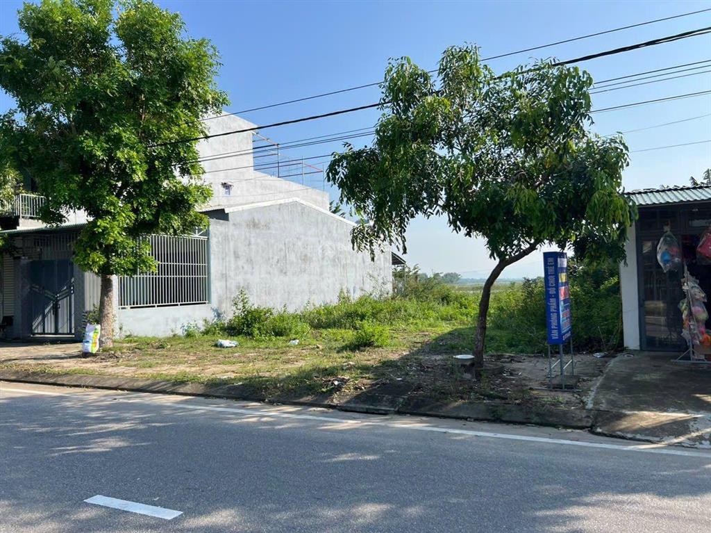 Bán cặp đất mt đường 33 mét khu dân cư trảng nhật đường trần phú điện thắng tổng dt 2 lô 300 m