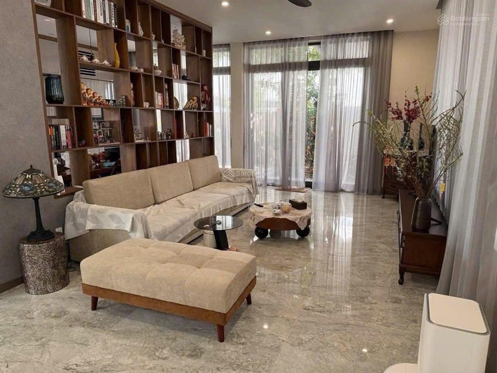 Biệt thự đảo nổi view sông lớn diện tích đất 367m diện tích xây dựng 600m