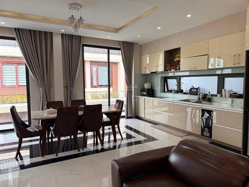 Biệt thự đảo nổi view sông lớn diện tích đất 367m diện tích xây dựng 600m
