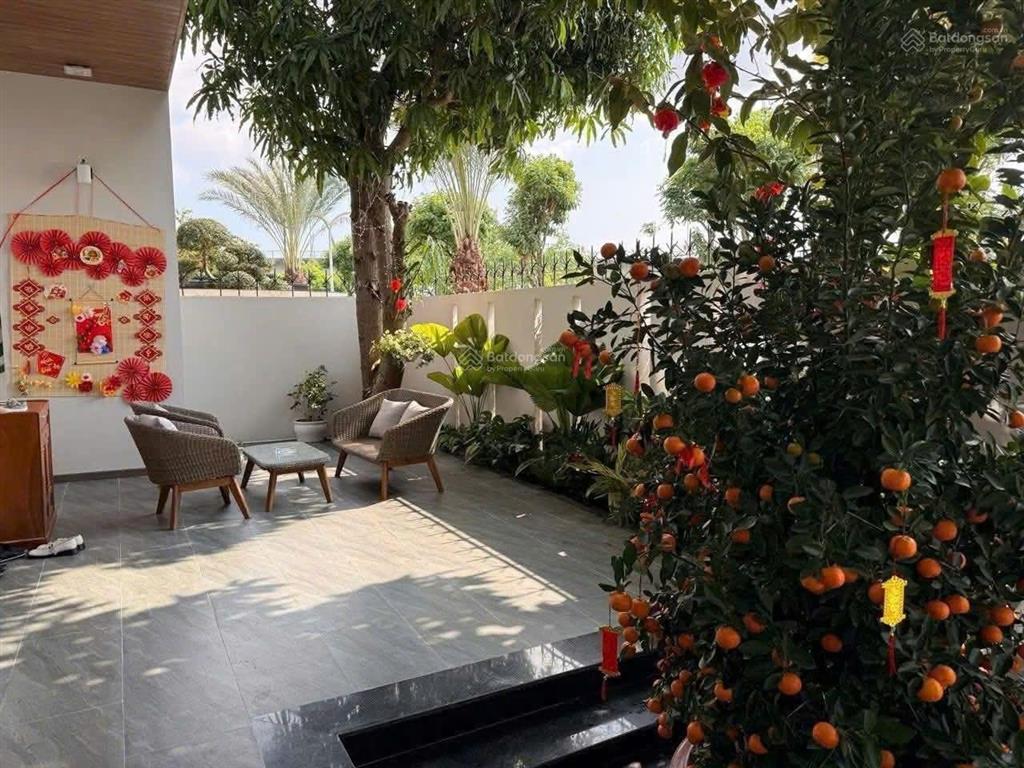 Biệt thự đảo nổi view sông lớn diện tích đất 367m diện tích xây dựng 600m
