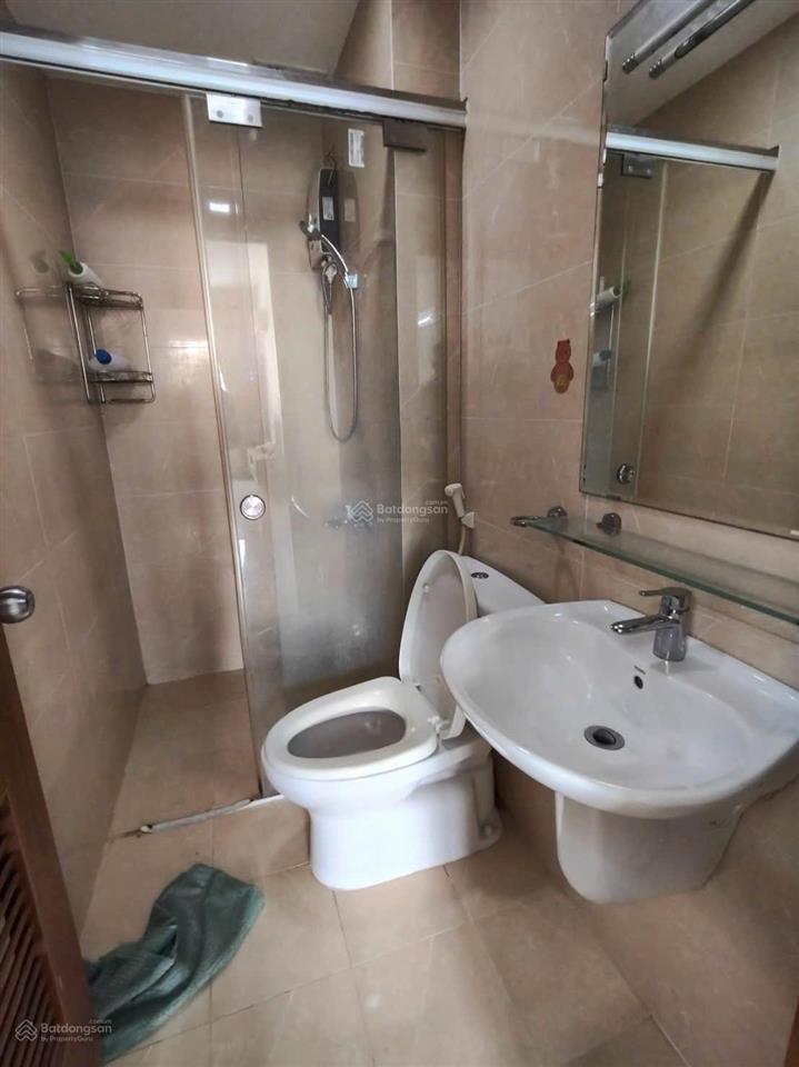 Chủ gửi cho thuê nhanh căn hộ the cbd 2pn2wc 65m2 tầng cao full nt giá 10 triệu/tháng. ở liền