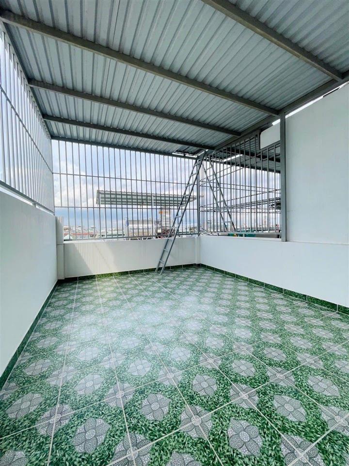 Nhà 4 tầng lâm thị hố4m x 15m mới cực đẹpgần hiệp thành cityhẻm xe tải 6m  khu phân lô