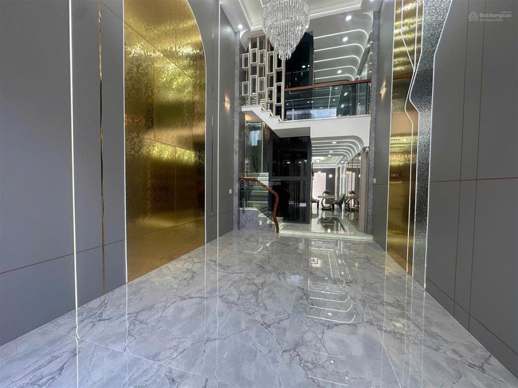 Siêu phẩm đẹp lung linh hẻm vip  thang máy nội thất xịn sò  vị trí đẹp lâm thị hố q12