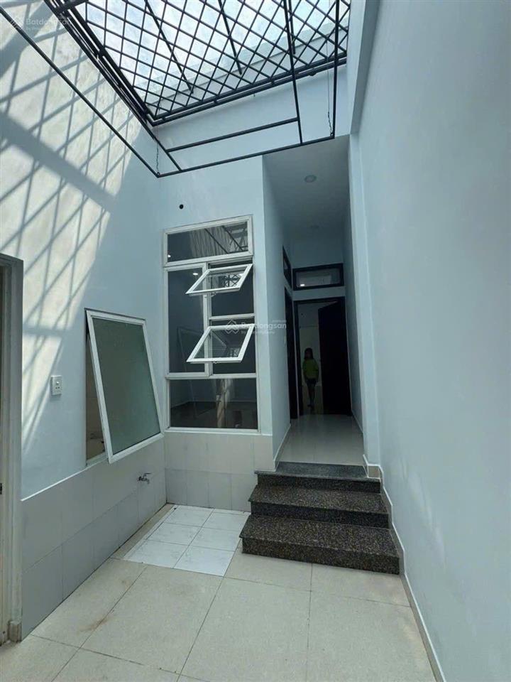 Nhà mặt tiền kinh doanh 4m x 24m, thới an quận 12, đang cho thuê 10tr/ th. giá 7 tỷ (tl)