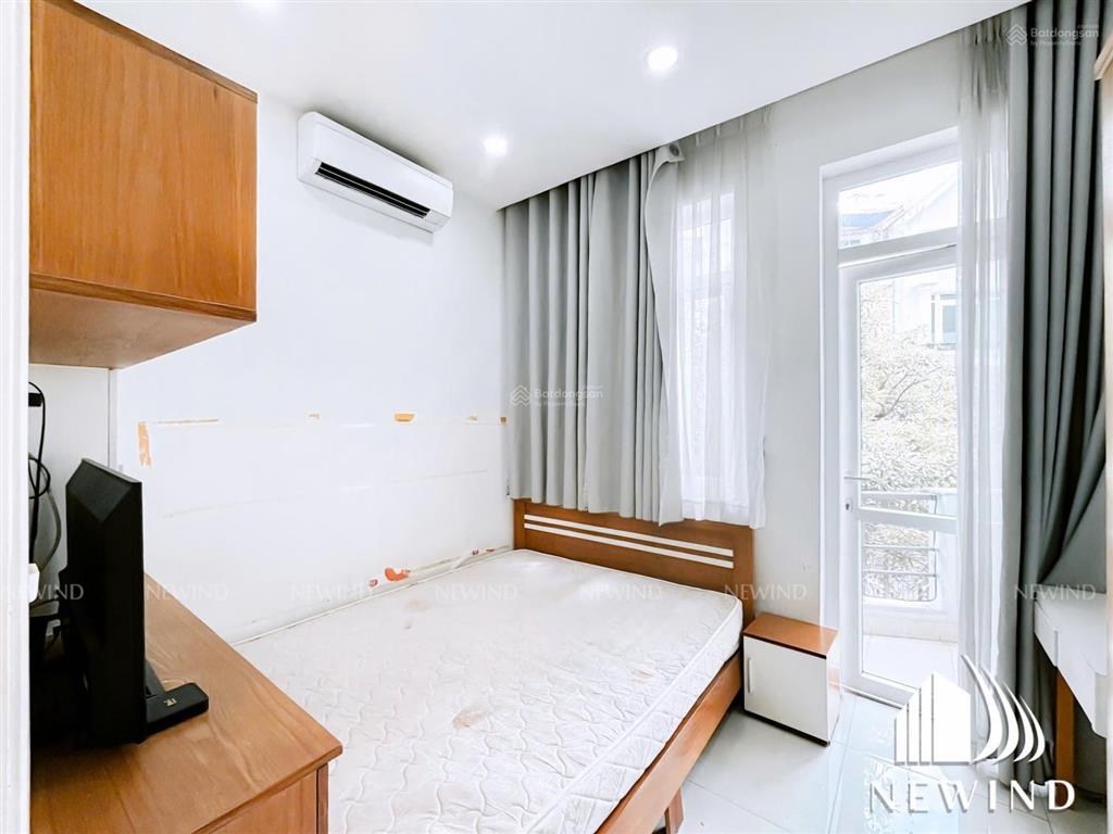 Cho thuê chdv 2pn  gần lotte, tdtu, rmit, vivo  có ban công, cửa sổ thoáng
