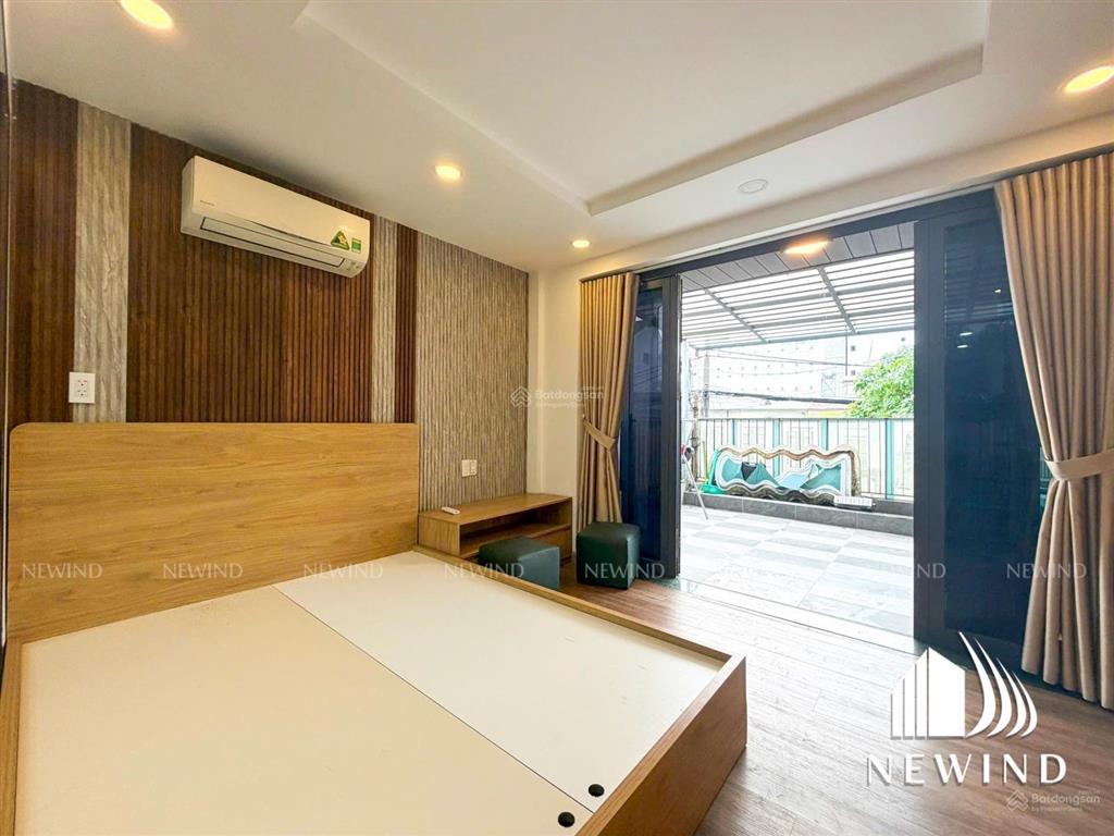 Cho thuê chdv  ban công thoáng  gần lotte
