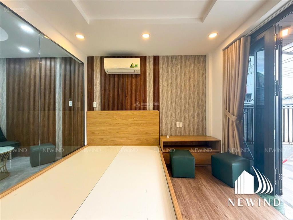 Cho thuê chdv  ban công thoáng  gần lotte