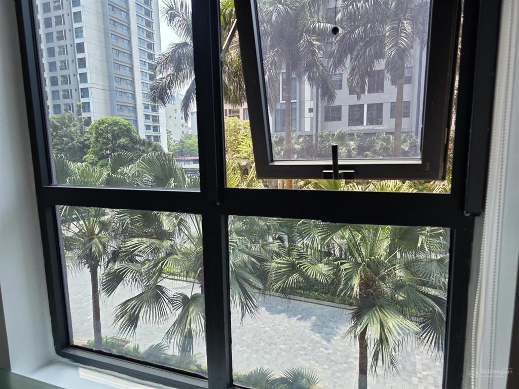 Chính chủ cần bán cc 3pn 2wc goldmark city view đẹp để chuyển sang căn to hơn, có thương lượng