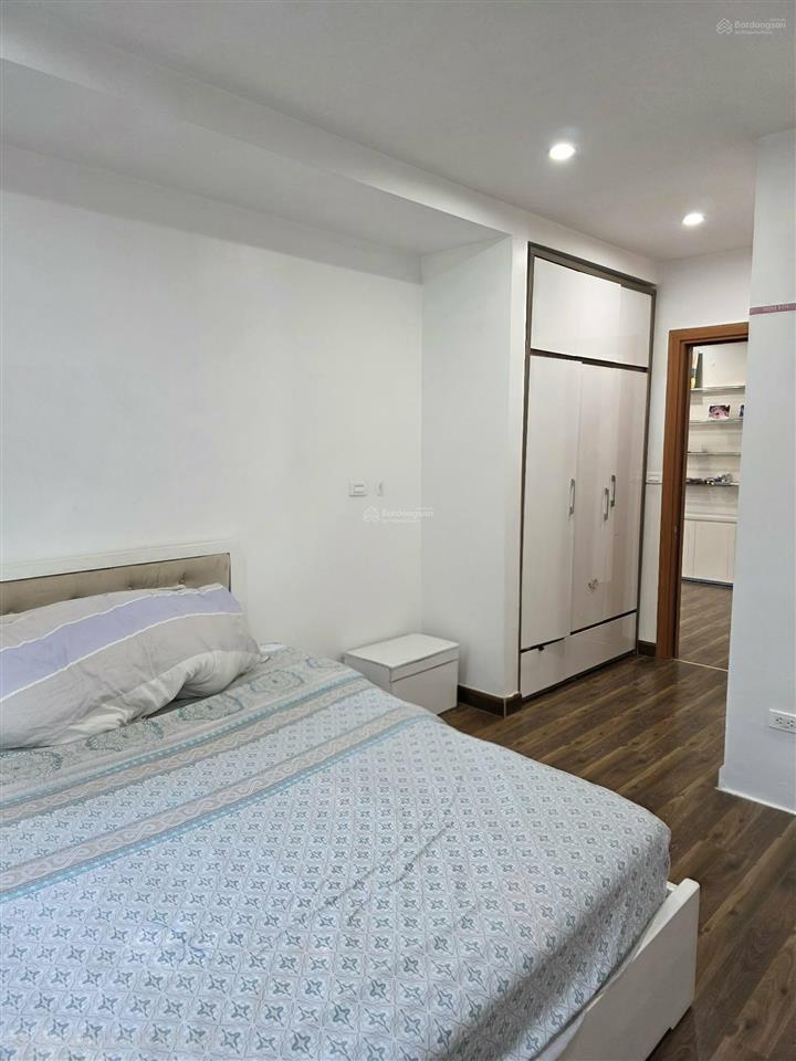 Chính chủ cần bán cc 3pn 2wc goldmark city view đẹp để chuyển sang căn to hơn, có thương lượng