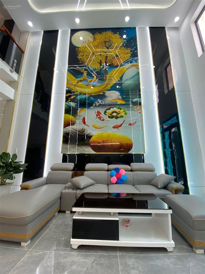 Nhà đẹp giá rẻ diện tích đất 89m2dt  sàn 270m2 nhà mới 100% shr đã hoàn công hổ trợ vay bank 70%