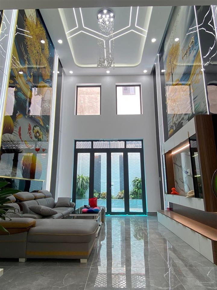 Nhà đẹp giá rẻ diện tích đất 89m2dt  sàn 270m2 nhà mới 100% shr đã hoàn công hổ trợ vay bank 70%