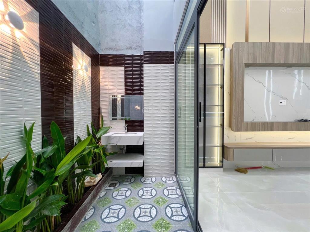 Nhà phố cách aeon tân phú tầm 5phút duy chuyên