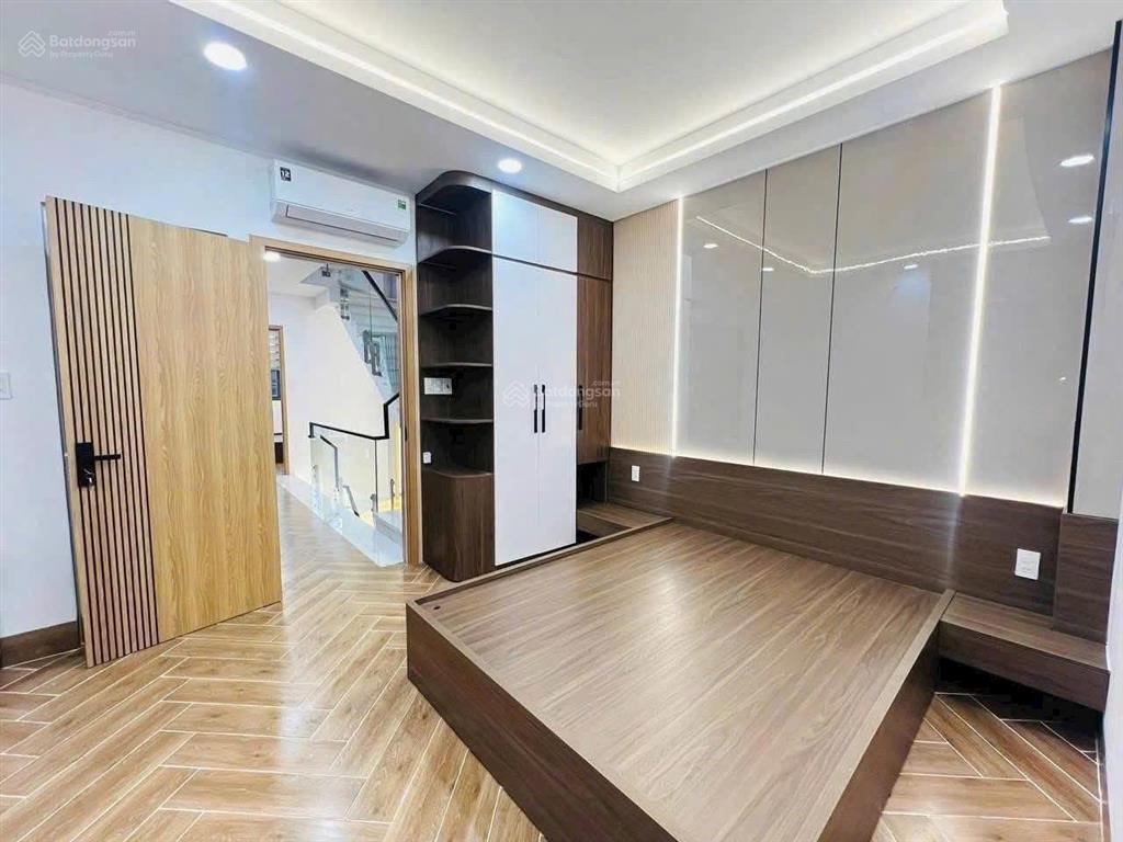 Nhà đẹp hẽm thông full nội thất cao cấp