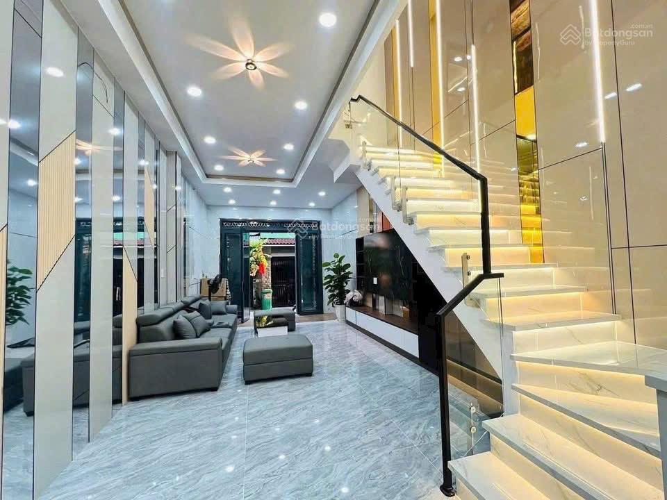 Nhà đẹp hẽm thông full nội thất cao cấp