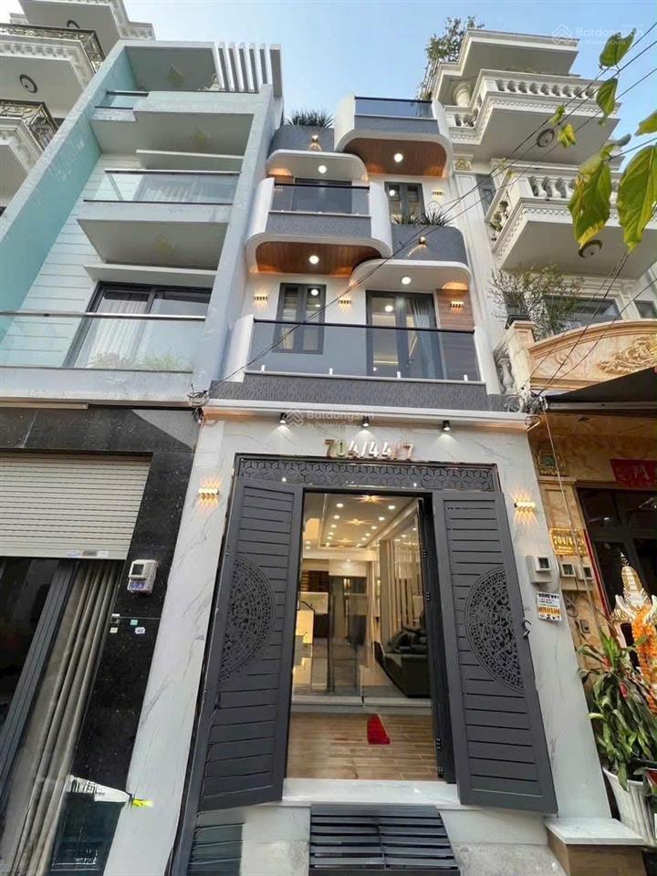 Nhà đẹp hẽm thông full nội thất cao cấp