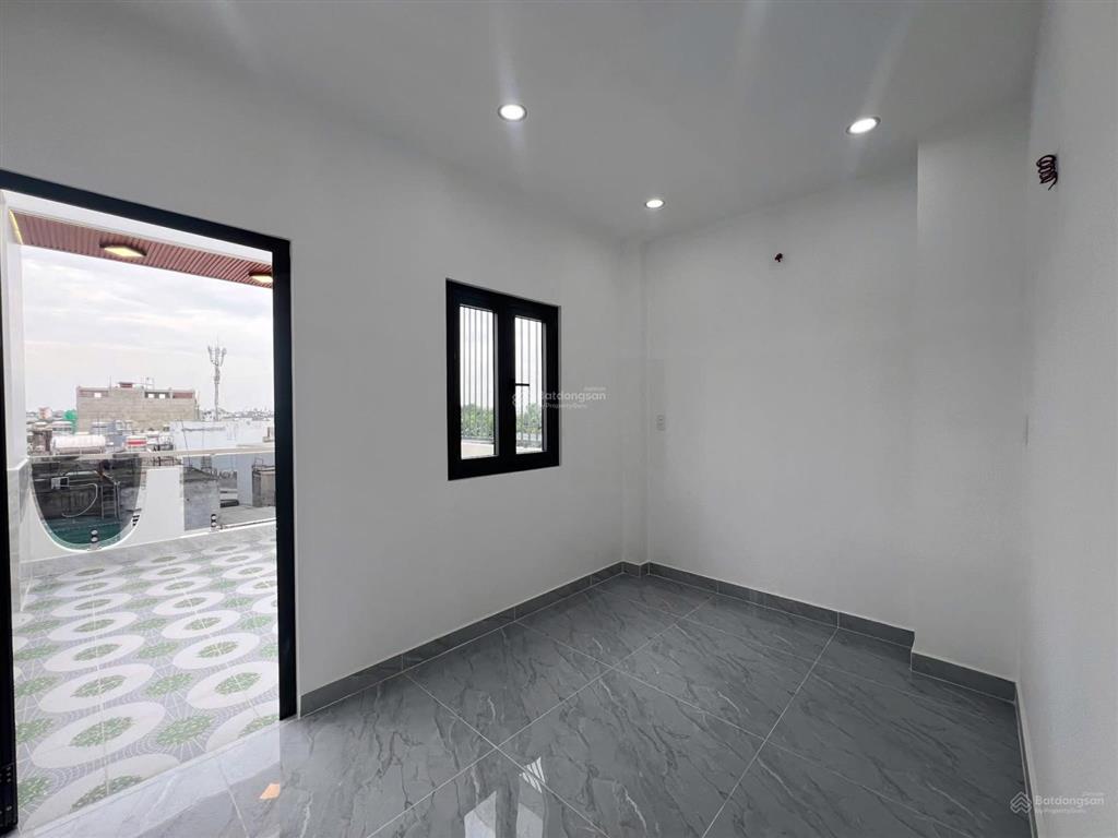 Nhà đẹp hẻm 6m thông kinh doanh