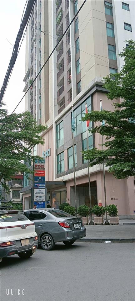 Nhà tập thể 2 tầng triều khúc.thanh xuân. tặng full nội thất y hình. dt28m2/50m.giá 2.95 tỷ. sổ đỏ