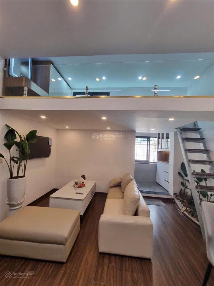 Nhà tập thể 2 tầng triều khúc.thanh xuân. tặng full nội thất y hình. dt28m2/50m.giá 2.95 tỷ. sổ đỏ