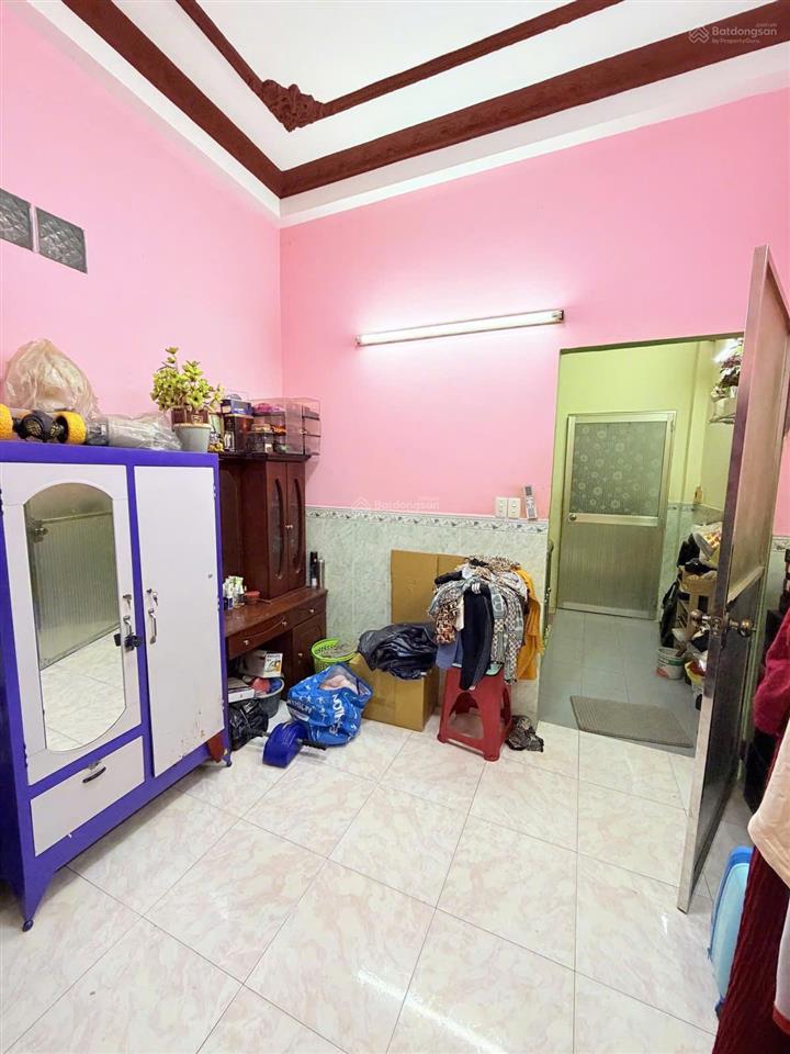 Giảm còn 5t2, quận 11 giáp quận 10, giảm sâu 5t2 42m2 3 tầng 4pn