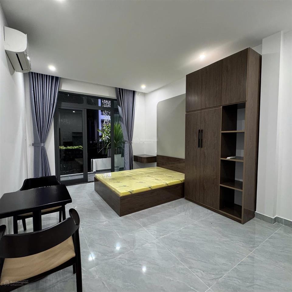 Chỉ có 10,7 tỷ có ngay dòng tiền 42tr/1tháng, mua ngay kẻo lỡ, căn hộ mới full nội thất với dt 98m2