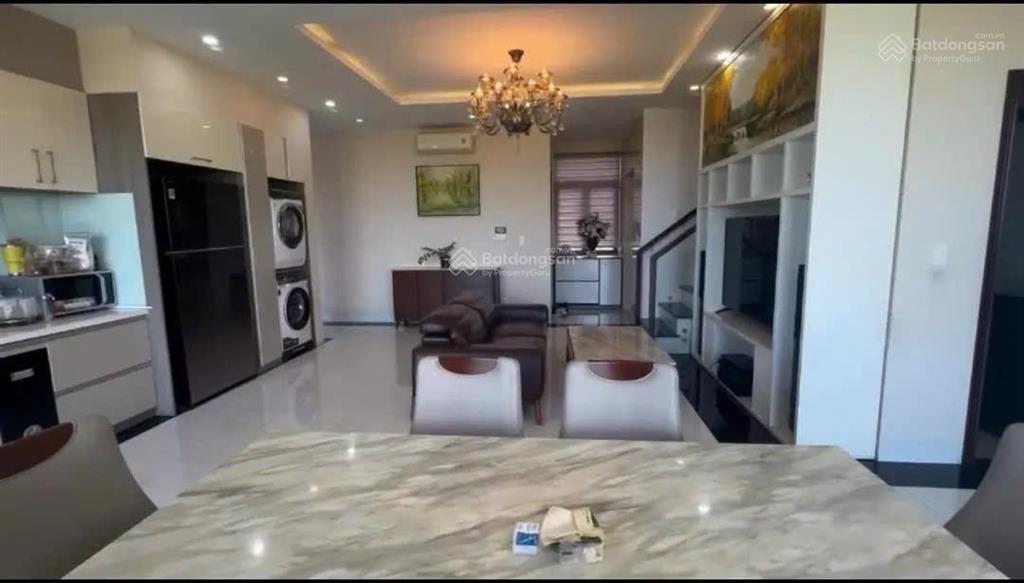 Giảm sốc bán nhanh căn biệt thự 3 tầng đảo nổi, thang máy, bốn bề là nước quanh năm mát mẻ
