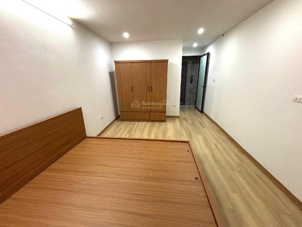 Siêu phẩm ngọc khánh  thang máy  ở cực sướng  vài bước ra phố  chỉ 9.8 tỷ