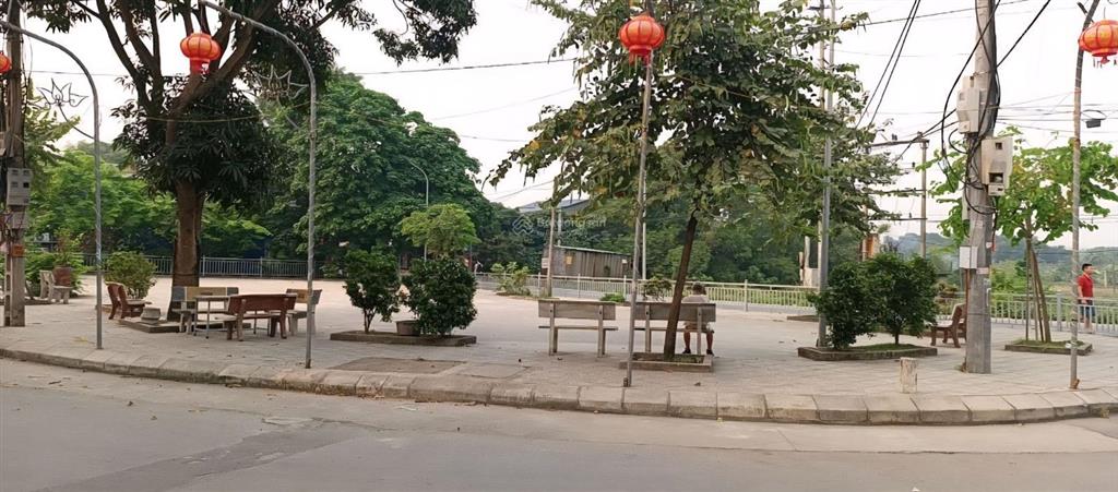 Bán nhà phượng đồng cách 300 m là cổng đh thể dục thể thao chương mỹ